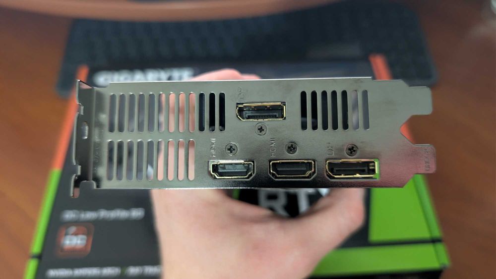 Gigabyte GeForce RTX 3050 Low Profile 6GB — Гарантія/Стан ідеал