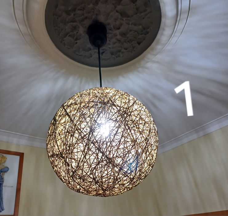 Candeeiros teto e um de mesa