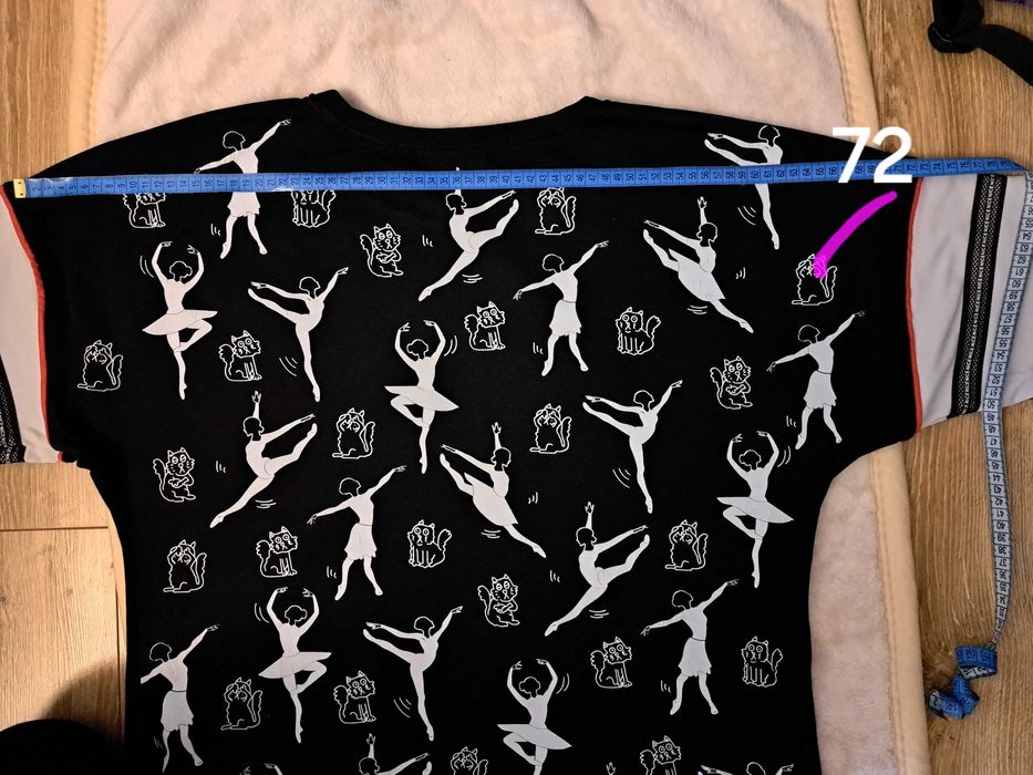 Bluza L/40 w białe kotki i baletnice