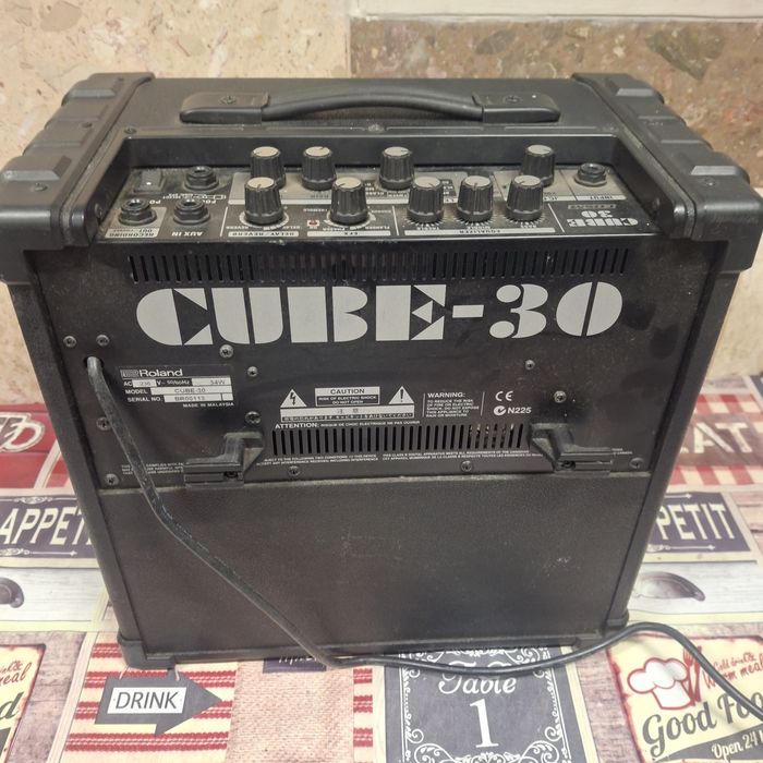 Amplificador guitarra Roland Cube 30x