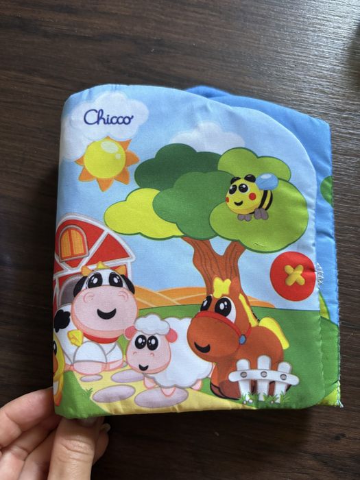 Мʼяка іграшка театер,chicco