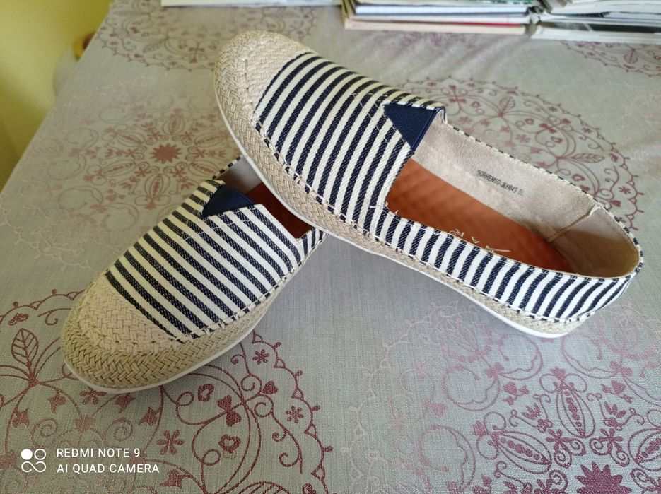 Nowe Espadryle roz 39