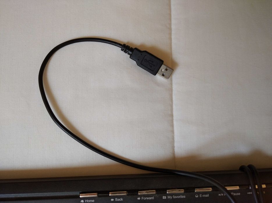 Teclado USB - Gigabyte