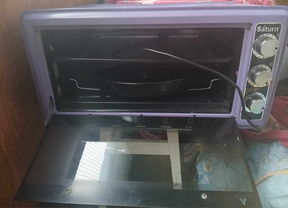Электропечь в хорошем состоянии