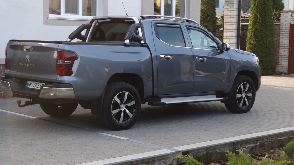 Пікап Peugeot LANDTREK 2023 рік.