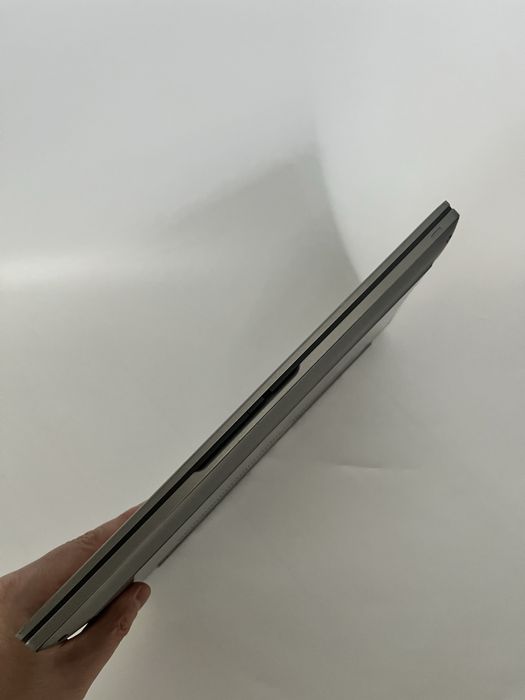 Dell latitude 5320 lte sim i5-1135g7 16ram512ssd 13.3inch FHDips