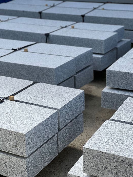 Schody granitowe blokowe | Stopnie granitowe na wymiar | Schody lewitujące | Producent