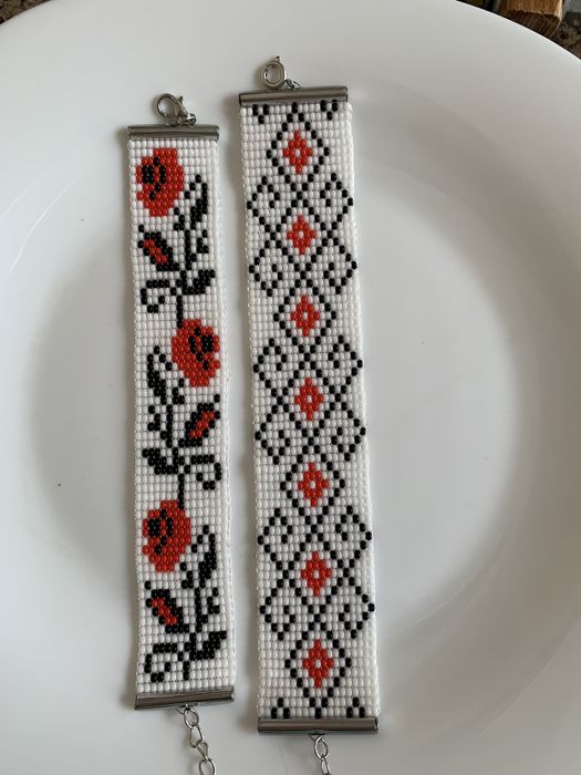 Браслет з бісеру