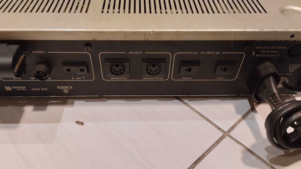 Amplituner TOSCA 303