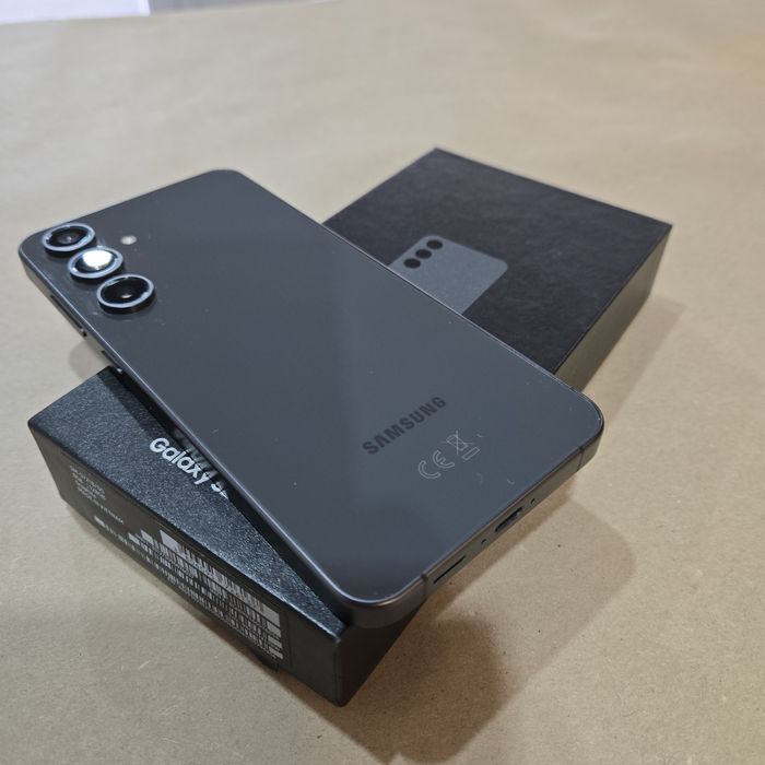 Samsung Galaxy S24 FE 5G * 8GB/128GB * Kolor Graphite *