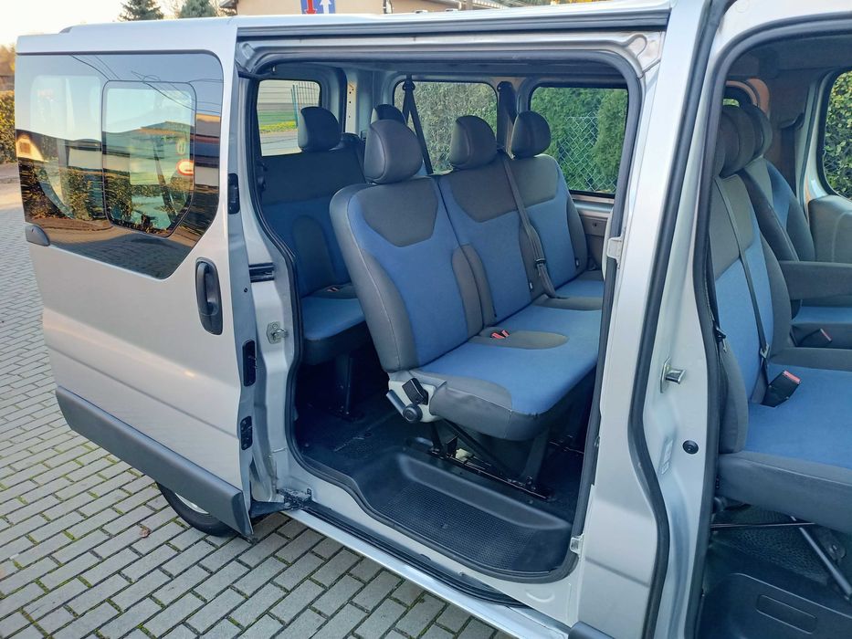 Super Stan! Renault Trafic 2.0 DCI Lift 9 Osób Oryginał