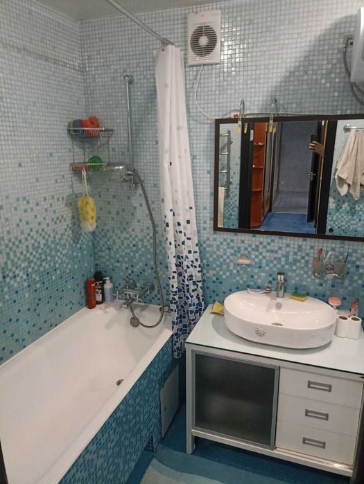 Видова 2х квартира, р-н Славутич-арени.