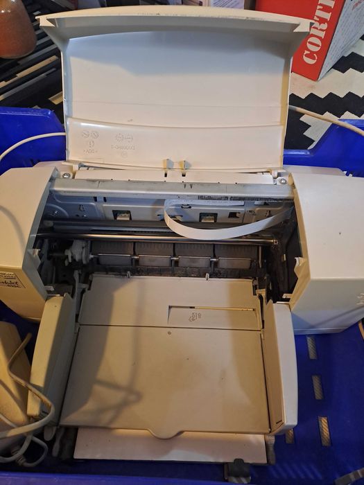 HP DeskJet 815c Printer64861250541569121