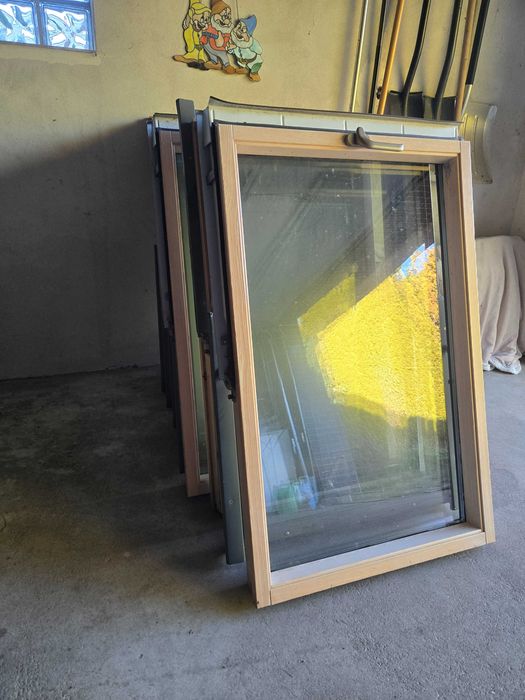 okno połaciowe dachowe i ościeżnica 9 sztuk