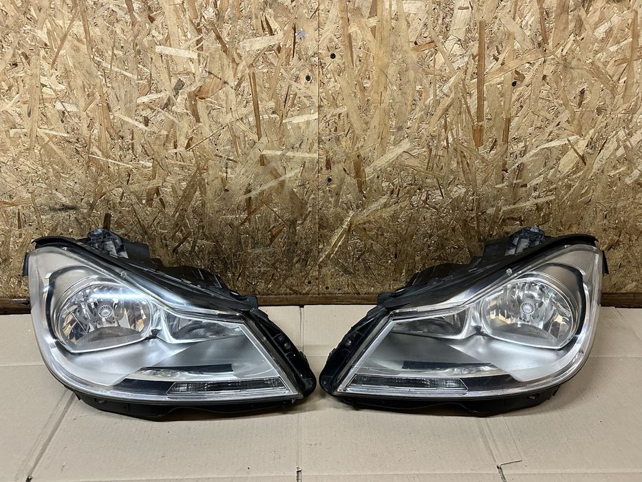 Передні фари Mercedes-Benz C-Клас W204 Мерседес В204 2011-2015