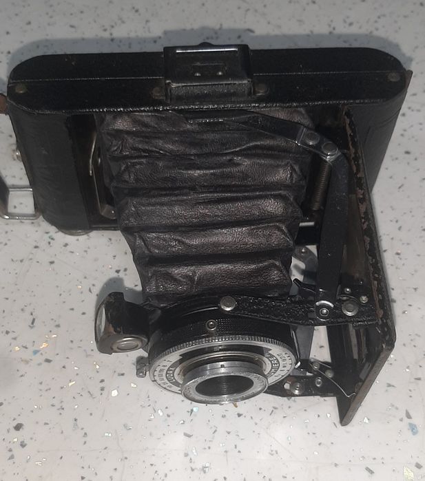 CÂMERA, Ludax Lumiere. 1950