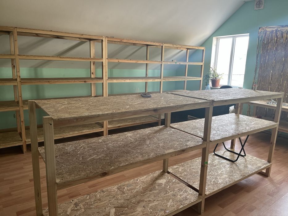 Продам стелажі