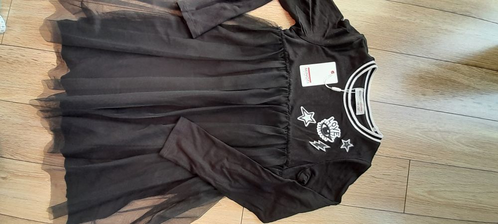 Sukienka r. 134/140 nowa