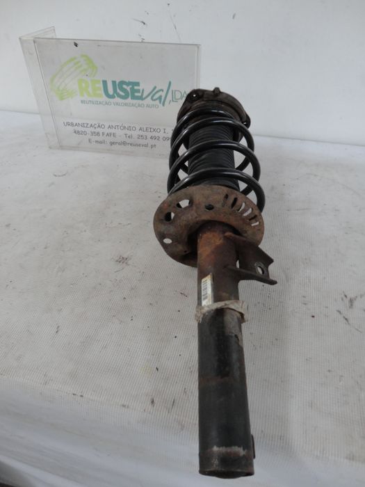 Mola de suspensão frente esquerda VOLKSWAGEN Golf V (1K1)