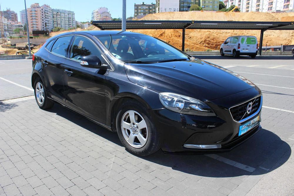 Volvo V40 1.6 D2 Momentum Eco 2015 (LER DESCRIÇÃO)