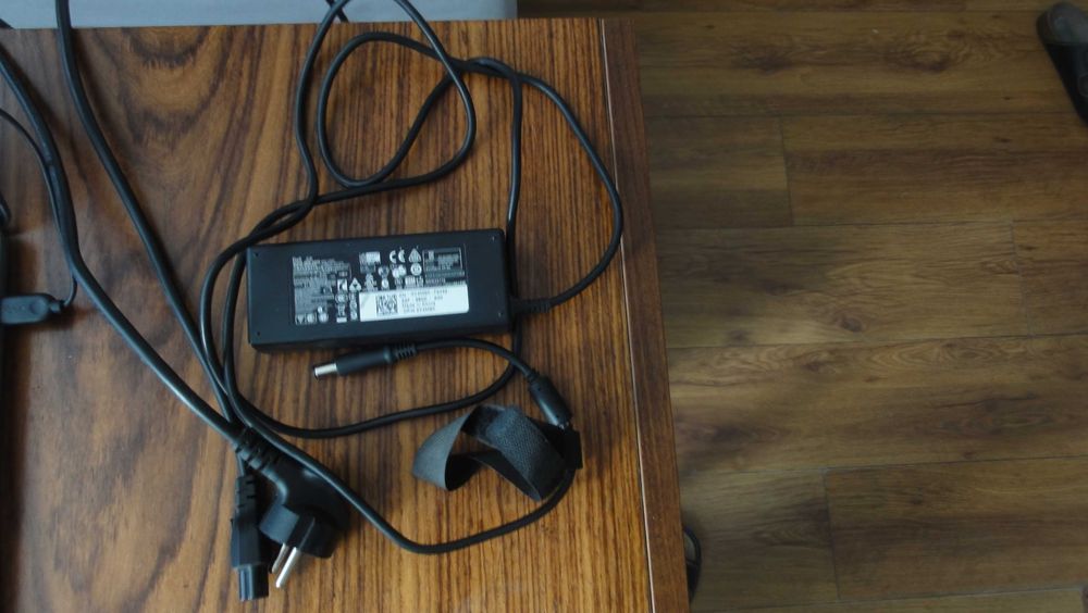 Zasilacz do laptopów Dell 19.5V 4.62A 90W 7.4x5.0