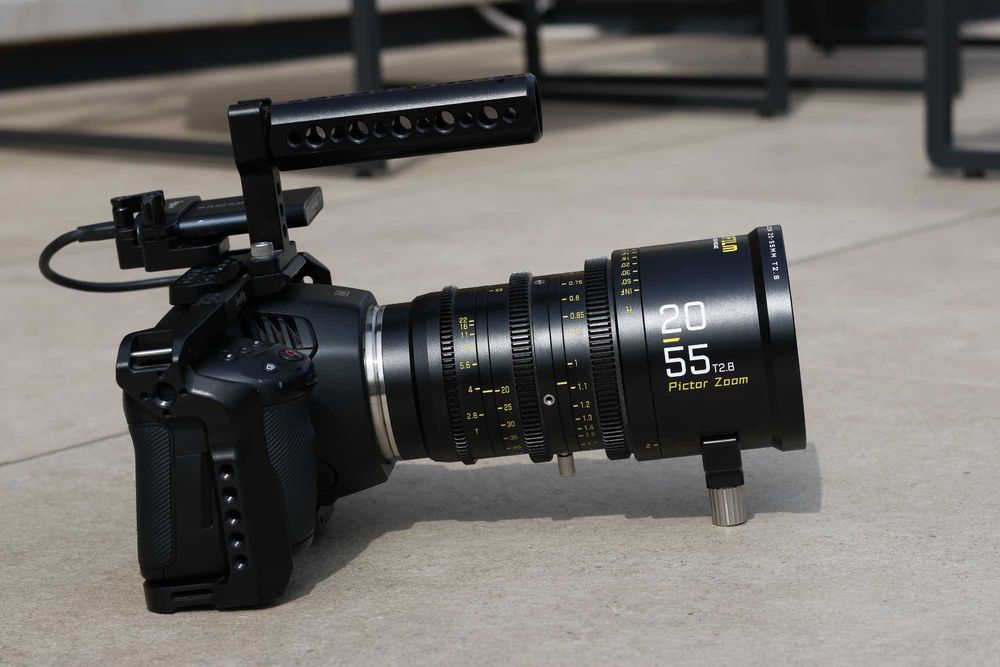 Blackmagic Pocket Cinema Camera 6K + DZOFilm Pictor 20–55 T2.8 + SSD 1 TB + SmallRig