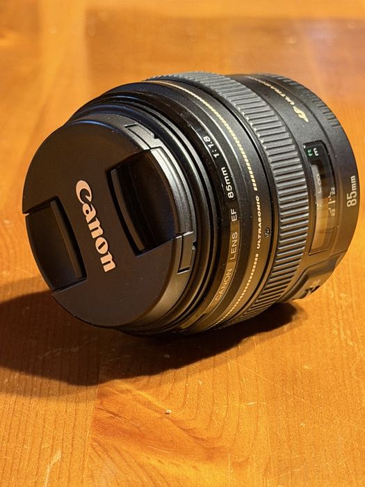 Obiektyw Canon EF 85mm 1.8