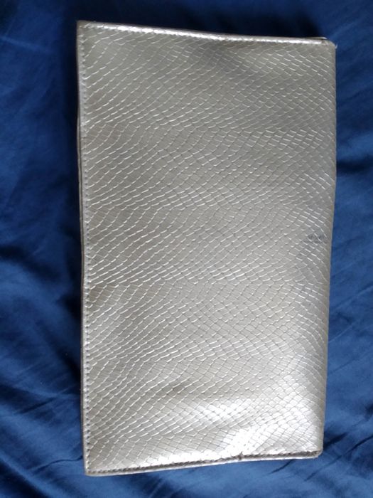 Elegancka kopertówka Avon złota torebka