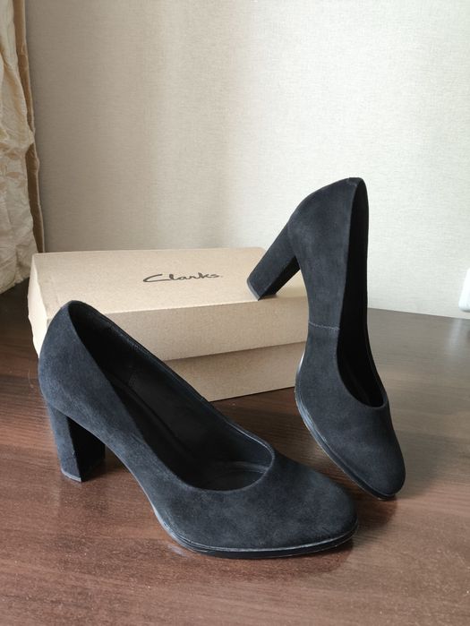 Туфлі на підборах Clarks