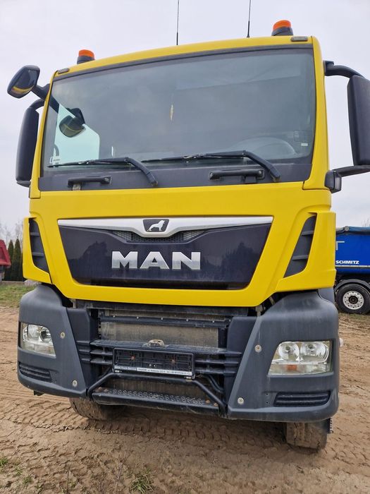 MAN TGS 41.460  Sprzedam samochód ciężarowy MAN TGS 41.460 8X8 2018 330000 netto