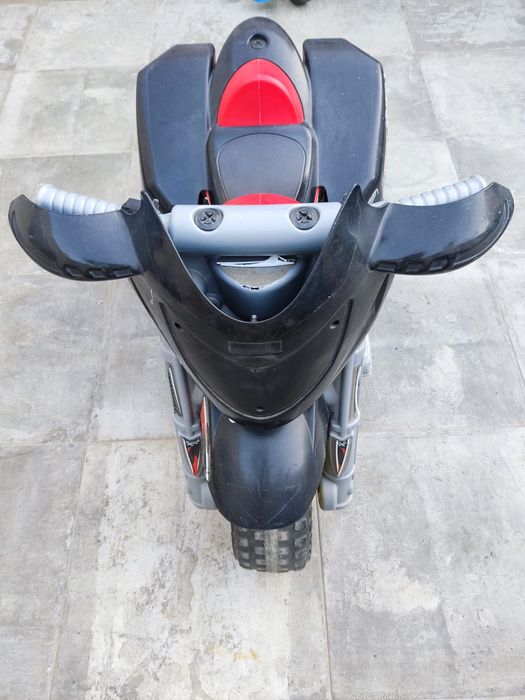 Trimoto infantil elétrica