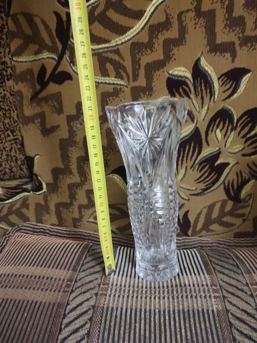 Ваза под цветы хрустальная