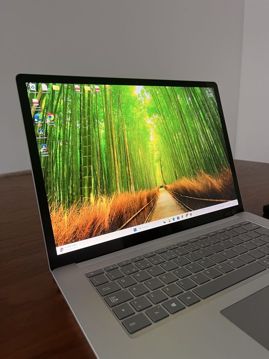 Microsoft Surface Laptop 15 polegadas / Troco por iPhone ou Mac