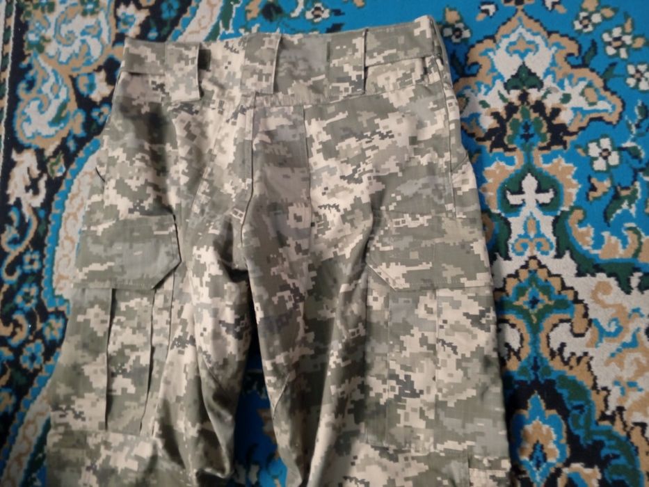 Піксельні штани нові торг