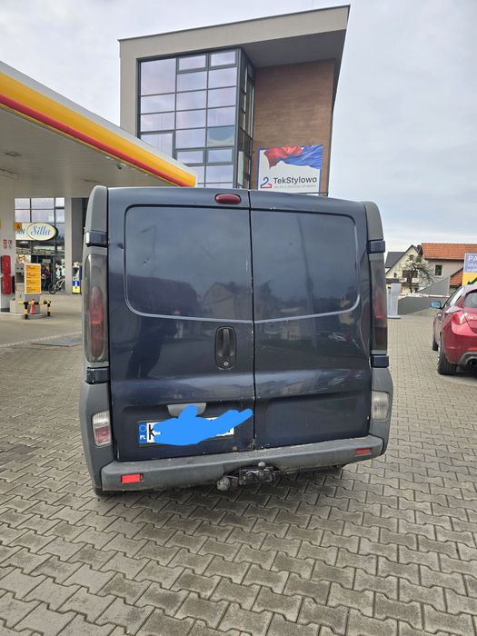 Renault trafic 2002 r 1.9 d 3 osobowy