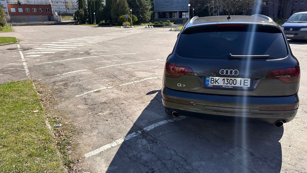 Авто Ауді Q7 2007рік