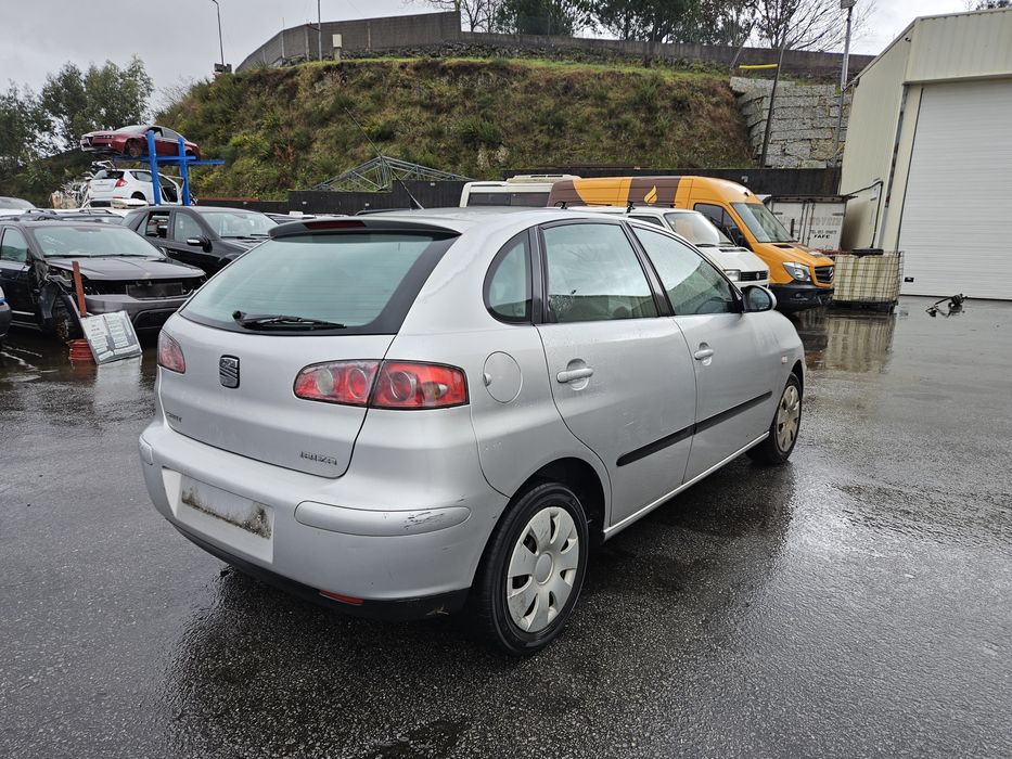 Seat Ibiza 6L 1.2i de 2003 para peças