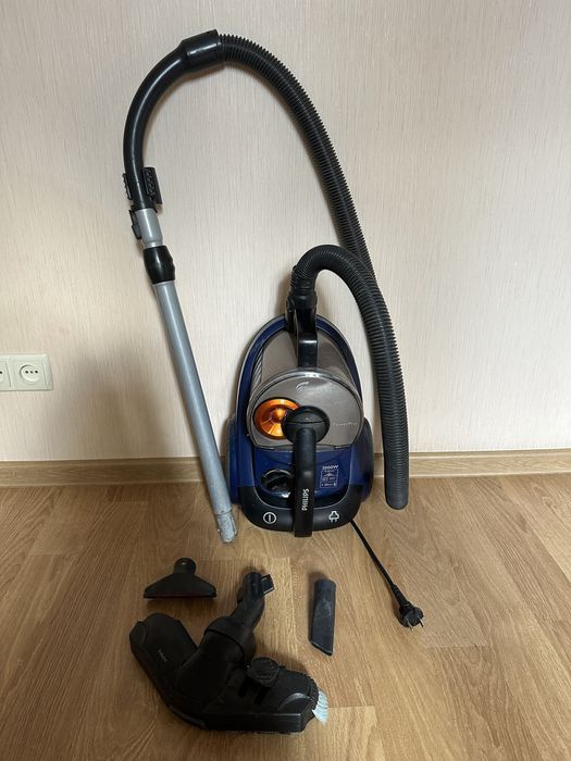 Потужний пилосос безмішковий Філіпс Philips FC8769 PowerCyclone 5