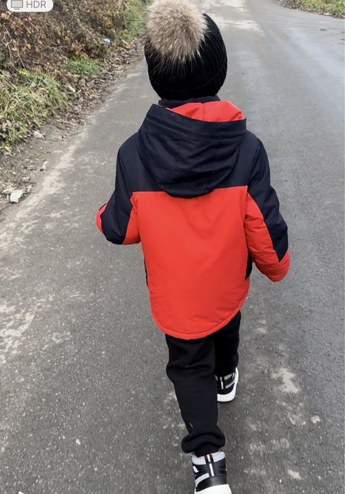 Зимова куртка,стан новоі