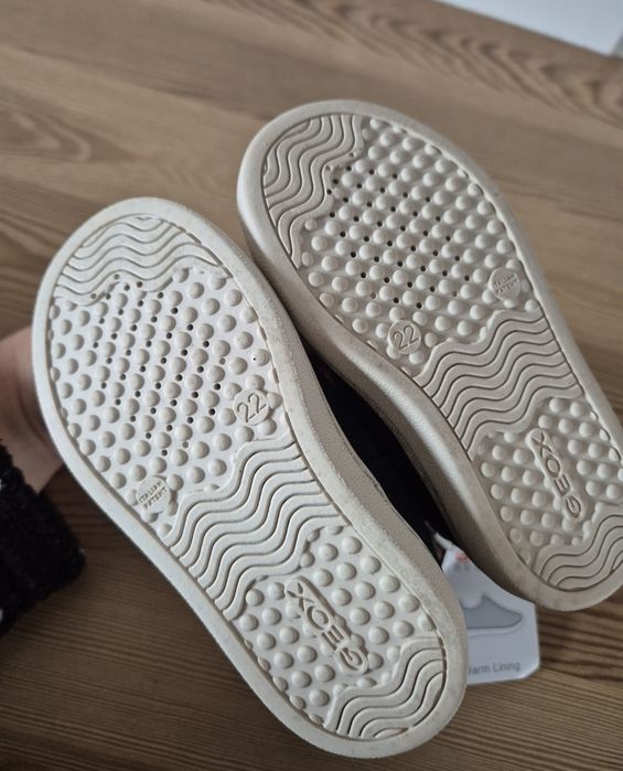 Buty ocieplane geox, nowe, 22