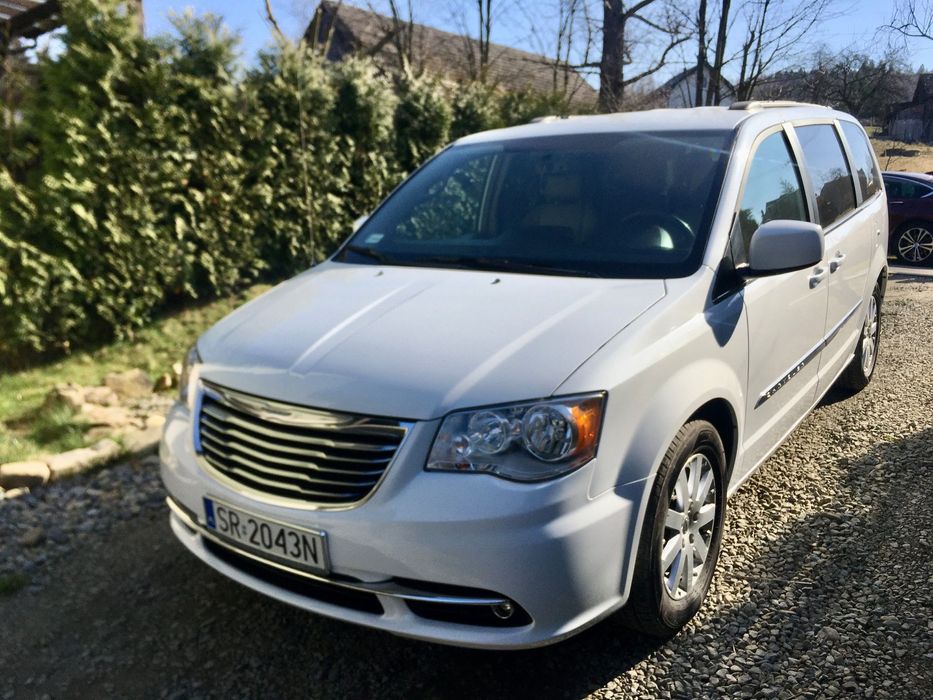 Chrysler Town & Country Sprzedam Chrysler Townn & Cuntry 2016  stan idealny