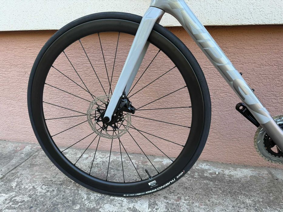 Rower szosowy Ridley Helium SLX Disc, koła carbon, Sram Rival eTap