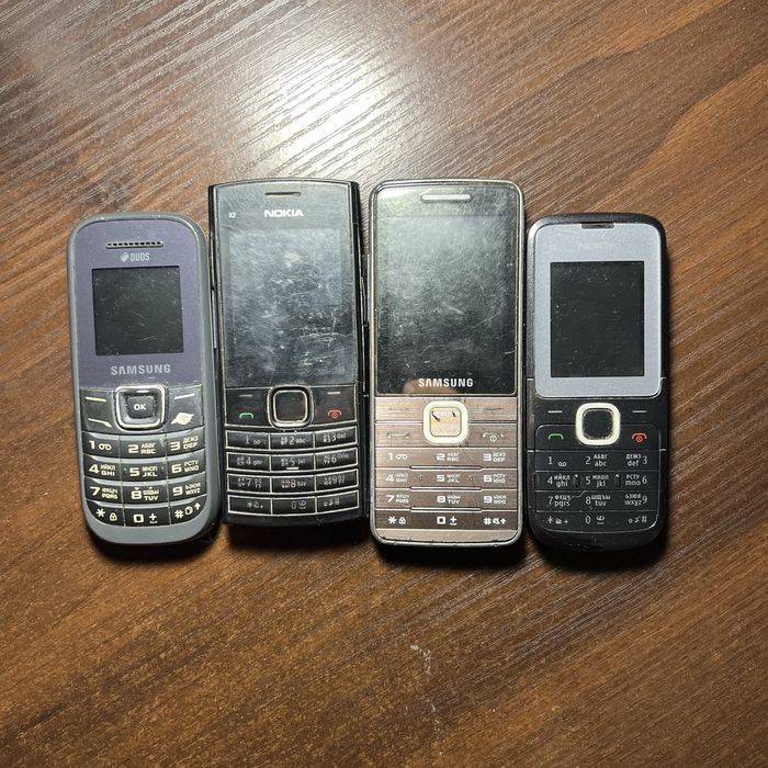 Лот кнопочник телефонів Samsung Nokia самсунг нокія нокіа кнопочний