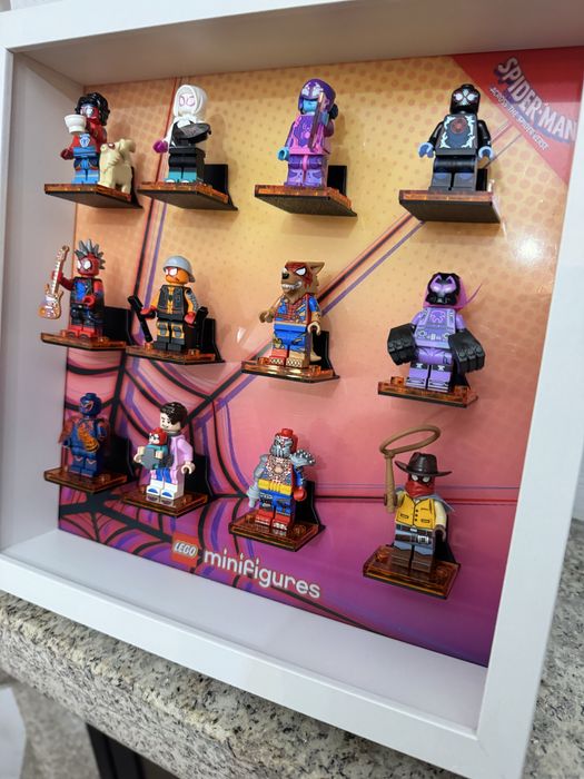 Quadro para minifiguras lego spiderman