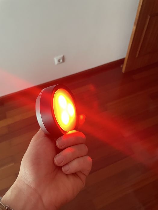 4 Luzes RGB com iman