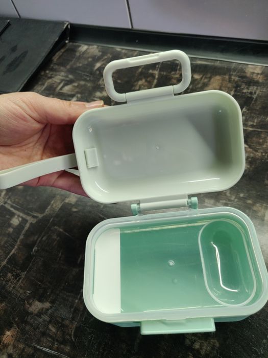 Контейнер для суміші