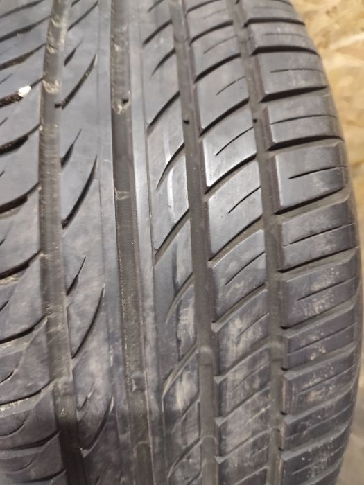 Шини Резина R18(235/45/18) літо