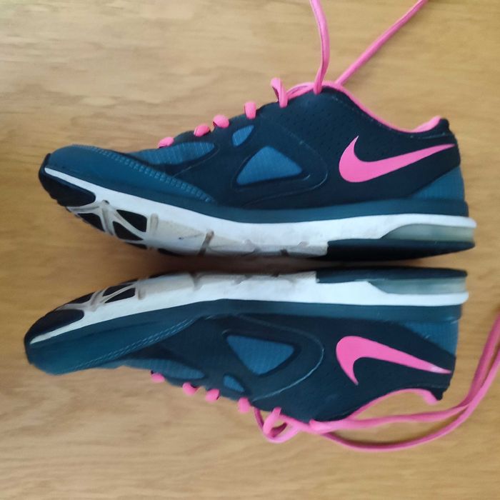 Buty Nike roz 38,5