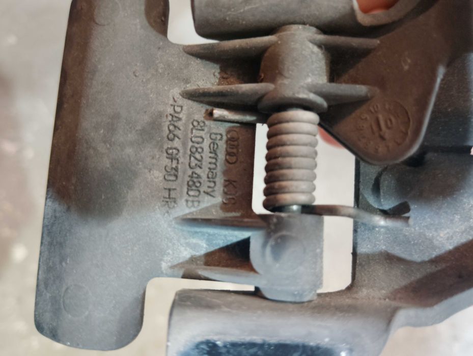 Fechadura capot Audi A3 8L