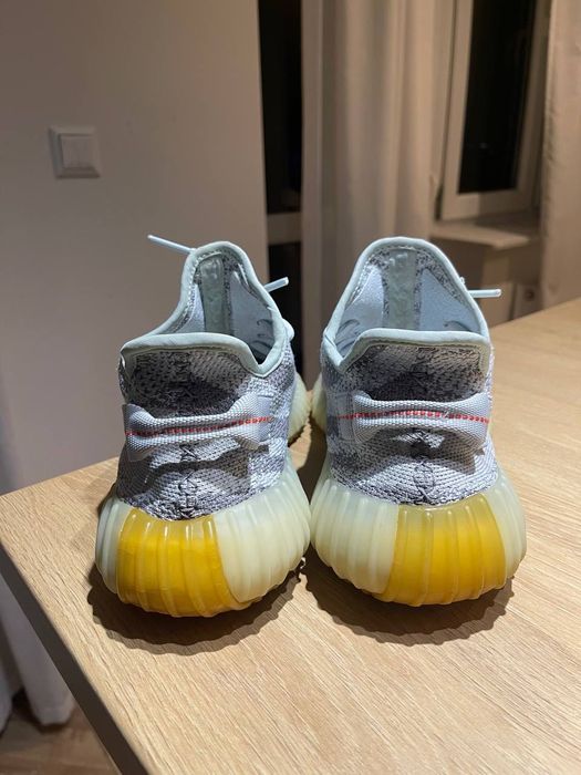 adidas Yeezy boost 350 v2 blue tint 42 2/3 beluga carbon zebra black